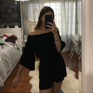 Summer black long sleeve romper!💄